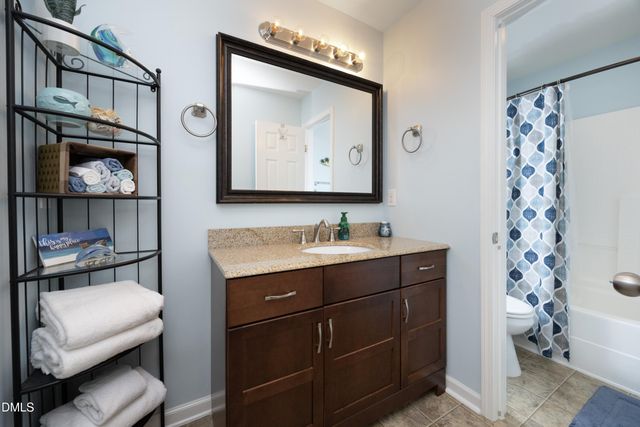 417 Field Glow Lane, Apex, NC 27539