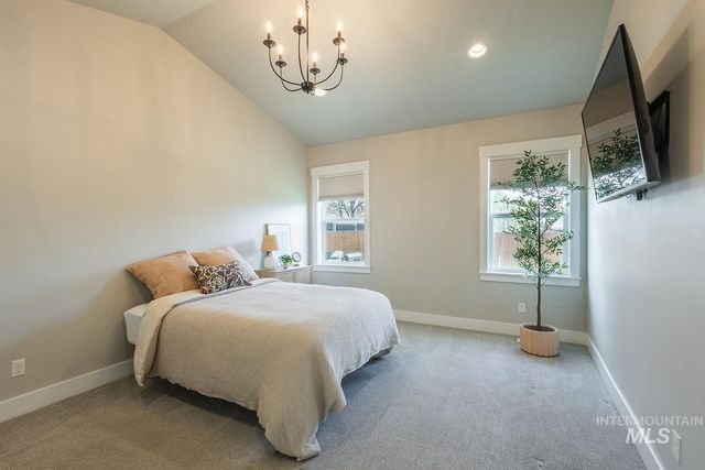 3907 Bozeman Ave, Caldwell, ID 83605