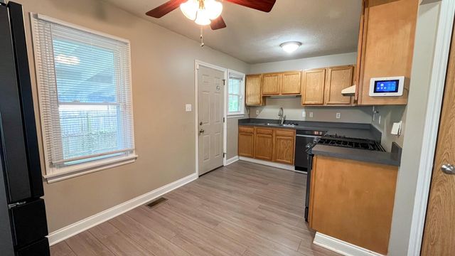 1011 E North Broadway Street, Columbus, OH 43224