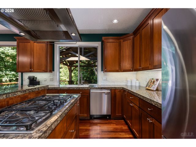 34143 EDNA Ln, Warren, OR 97053