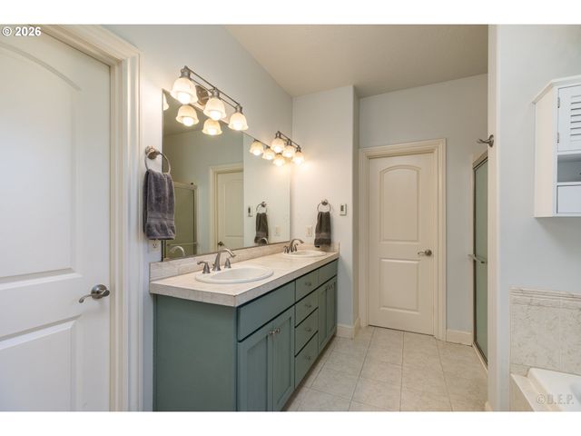 34143 EDNA Ln, Warren, OR 97053