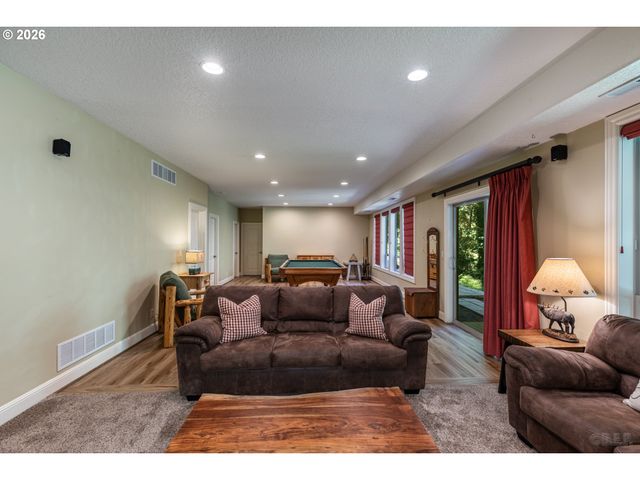 34143 EDNA Ln, Warren, OR 97053