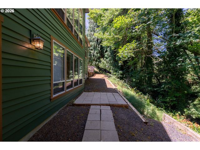 34143 EDNA Ln, Warren, OR 97053