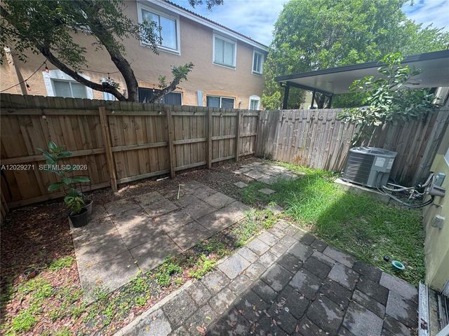 1048 SE 23rd Ter, Homestead, FL 33035