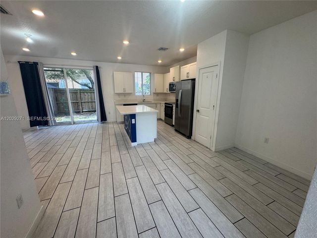 1048 SE 23rd Ter, Homestead, FL 33035