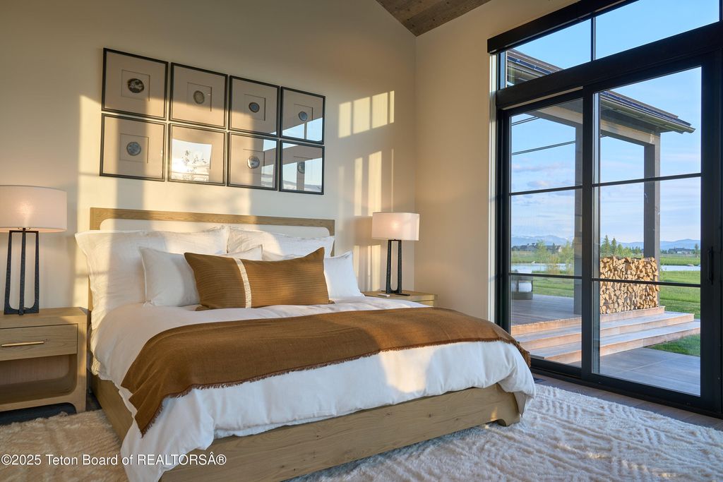 946 WHISTLING Court, Driggs, ID 83422 photo 5