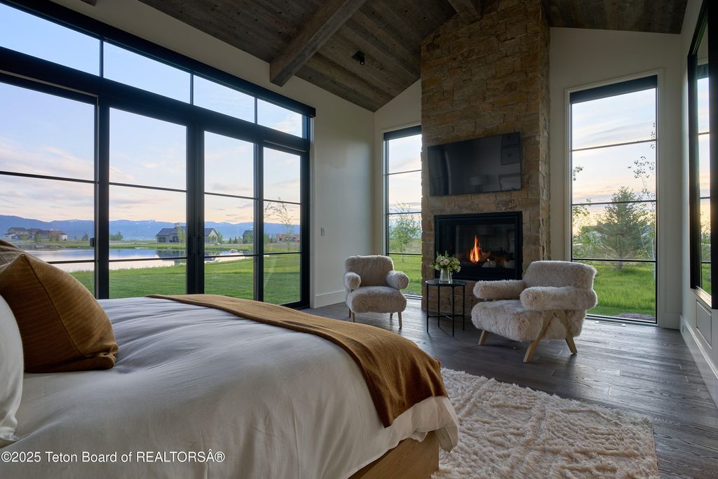 946 WHISTLING Court, Driggs, ID 83422 photo 6