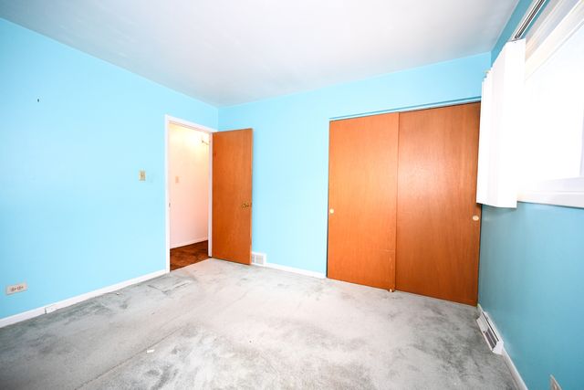 1322 S Arlington Heights Road, Arlington Heights, IL 60005