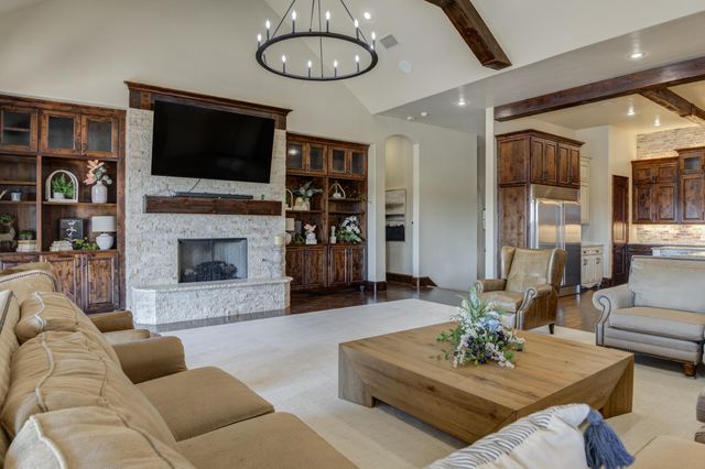 8009 F M 2641, Shallowater, TX 79363