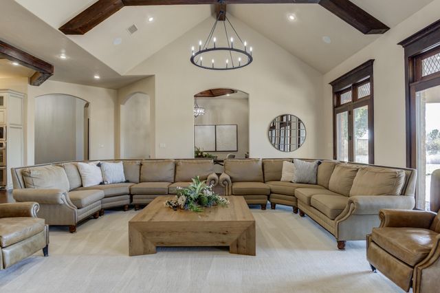 8009 F M 2641, Shallowater, TX 79363