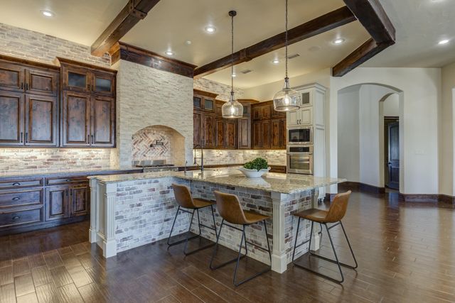 8009 F M 2641, Shallowater, TX 79363