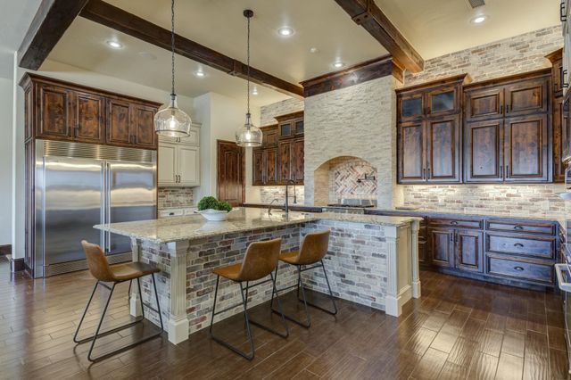 8009 F M 2641, Shallowater, TX 79363