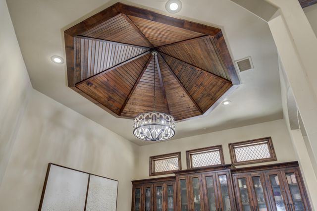 8009 F M 2641, Shallowater, TX 79363