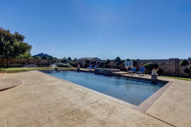 8009 F M 2641, Shallowater, TX 79363