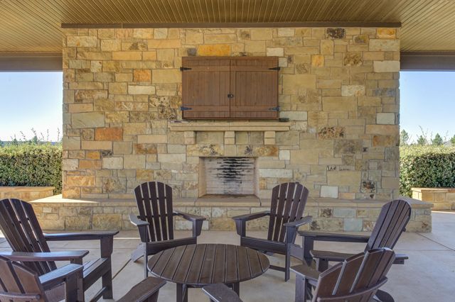 8009 F M 2641, Shallowater, TX 79363