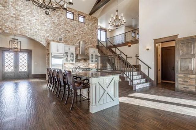 8009 F M 2641, Shallowater, TX 79363