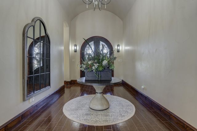 8009 F M 2641, Shallowater, TX 79363