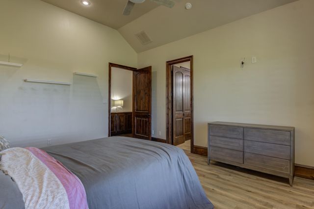 8009 F M 2641, Shallowater, TX 79363