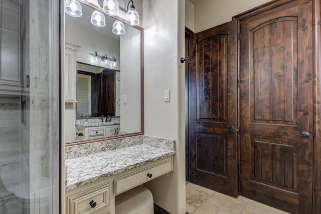 8009 F M 2641, Shallowater, TX 79363