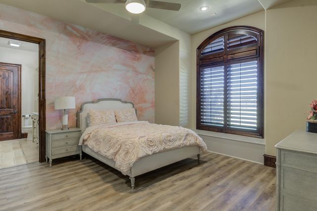 8009 F M 2641, Shallowater, TX 79363