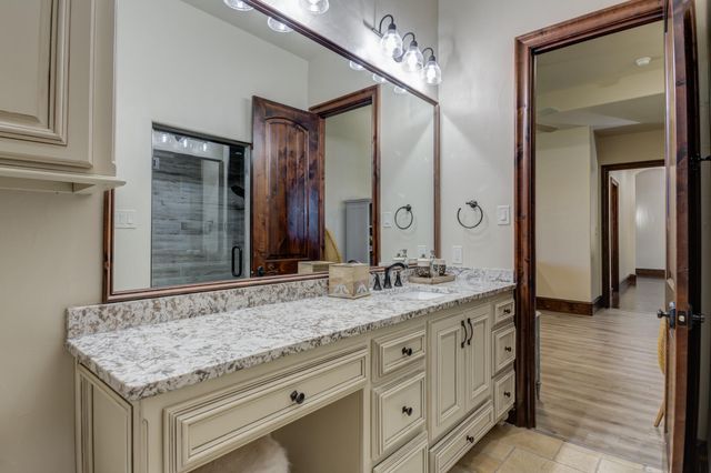 8009 F M 2641, Shallowater, TX 79363