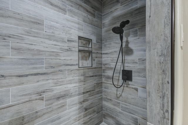 8009 F M 2641, Shallowater, TX 79363