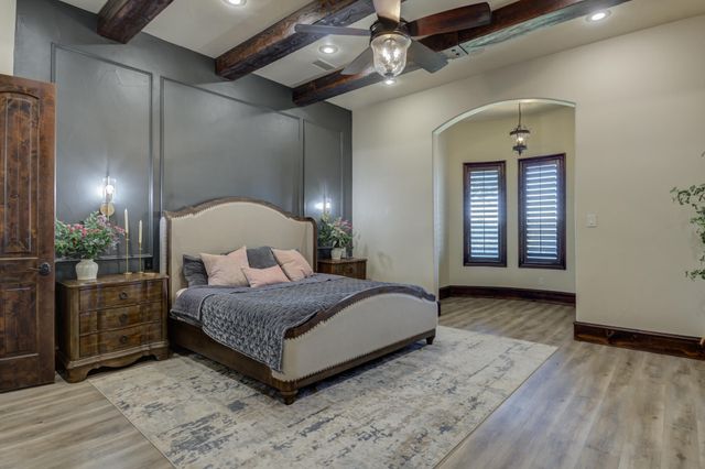 8009 F M 2641, Shallowater, TX 79363