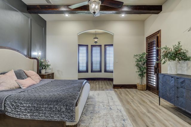 8009 F M 2641, Shallowater, TX 79363