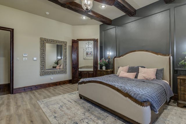 8009 F M 2641, Shallowater, TX 79363