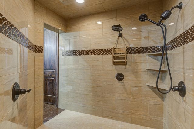 8009 F M 2641, Shallowater, TX 79363