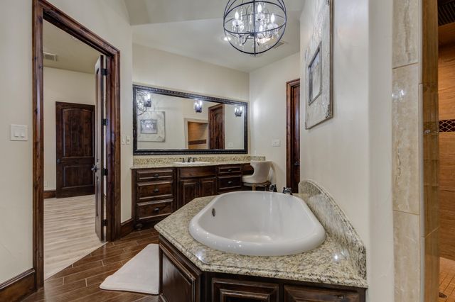 8009 F M 2641, Shallowater, TX 79363