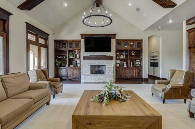 8009 F M 2641, Shallowater, TX 79363