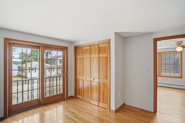 24 Bowers Ave, Tyngsborough, MA 01879