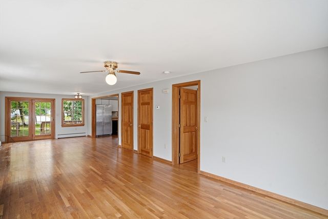 24 Bowers Ave, Tyngsborough, MA 01879