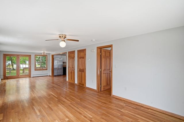 24 Bowers Ave, Tyngsborough, MA 01879