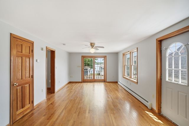 24 Bowers Ave, Tyngsborough, MA 01879