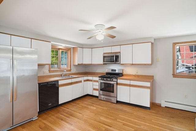 24 Bowers Ave, Tyngsborough, MA 01879