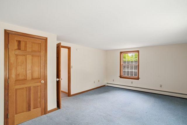 24 Bowers Ave, Tyngsborough, MA 01879