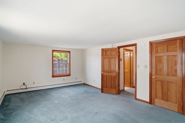24 Bowers Ave, Tyngsborough, MA 01879