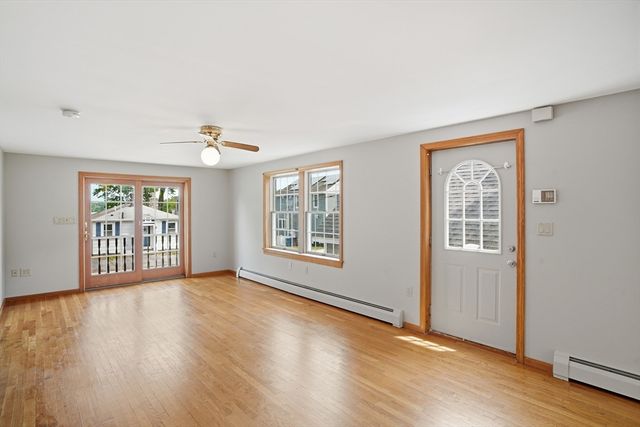 24 Bowers Ave, Tyngsborough, MA 01879