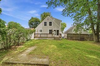 24 Bowers Ave, Tyngsborough, MA 01879