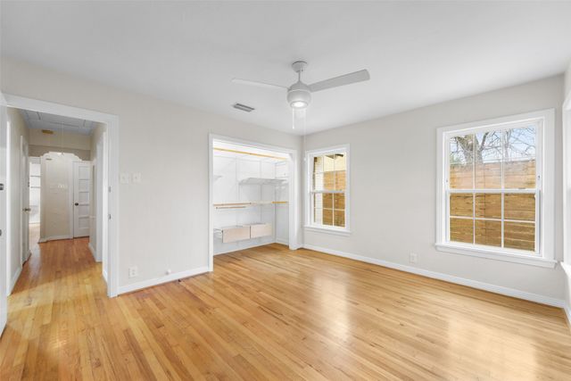 311 N Tennant Street, Dallas, TX 75208