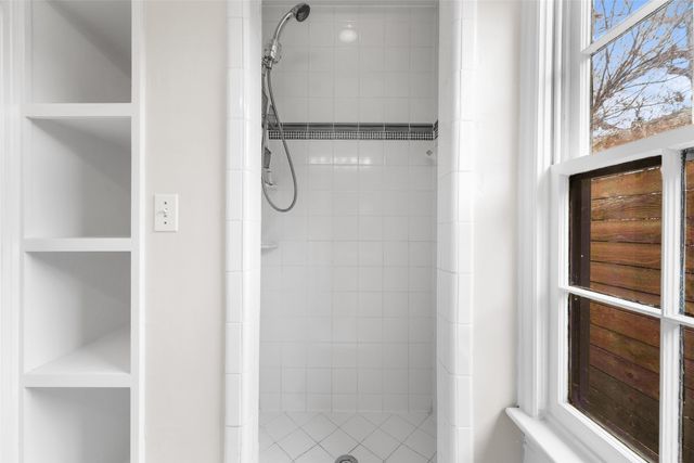 311 N Tennant Street, Dallas, TX 75208