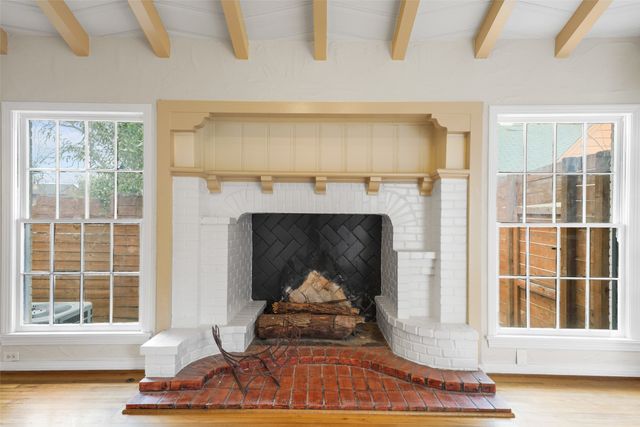 311 N Tennant Street, Dallas, TX 75208