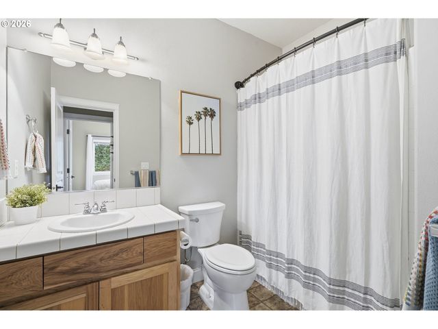 17318 Sw GALEWOOD Dr, Sherwood, OR 97140