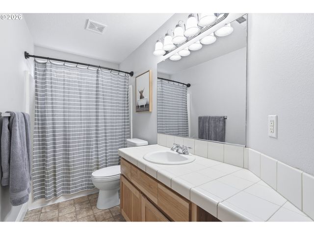 17318 Sw GALEWOOD Dr, Sherwood, OR 97140