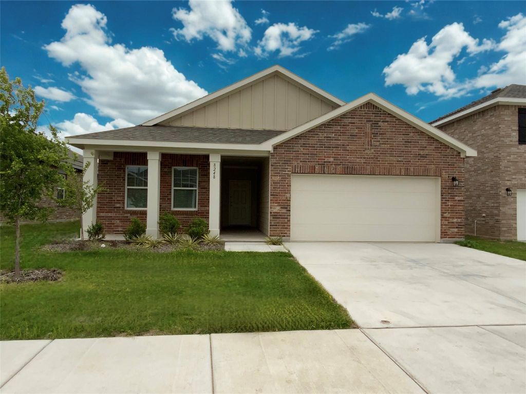 8248 Muscovy Drive, Fort Worth, TX 76179