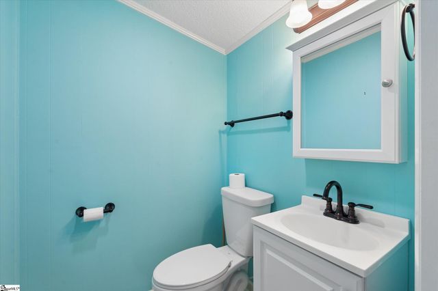 105 Derby Lane, Clinton, SC 29325
