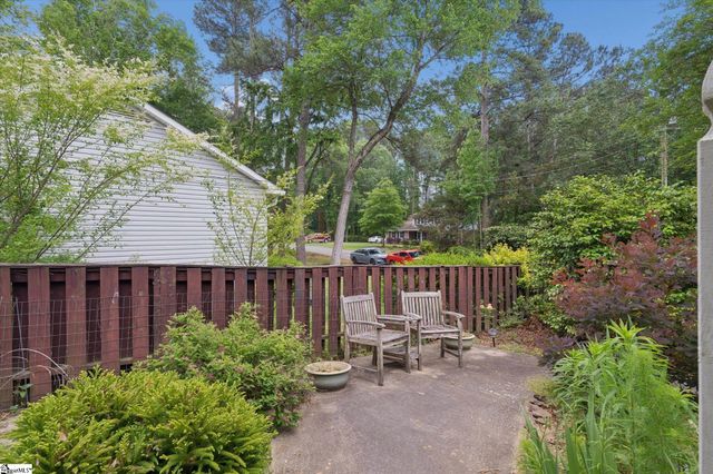 105 Derby Lane, Clinton, SC 29325