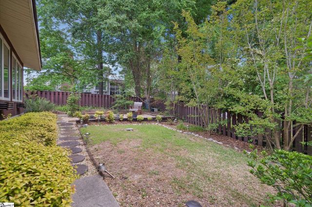 105 Derby Lane, Clinton, SC 29325